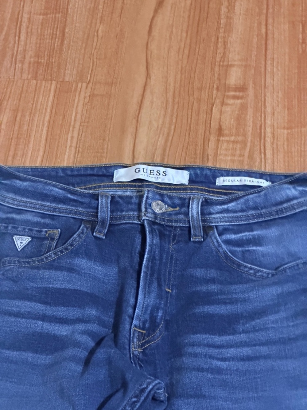 Guess Men's Straight Jeans in Dark Blue Wash - Picture 4 of 8